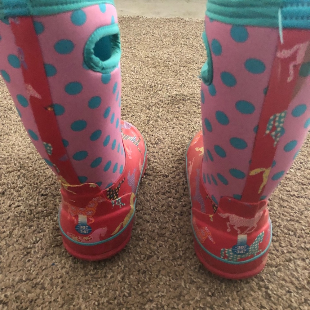 Girls Bogs Rain/Snow boots size 13